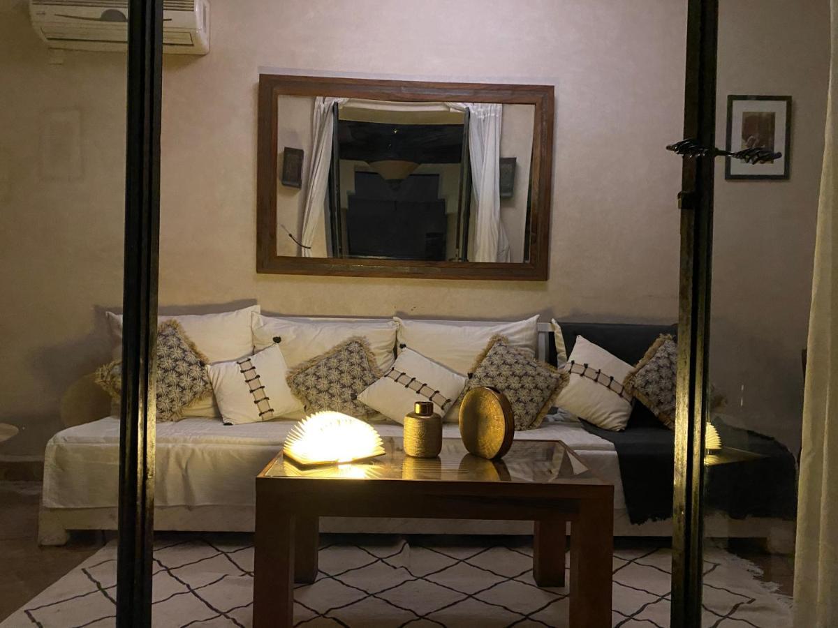 Magnifique Riad dans la médina Marrakesh Exterior foto