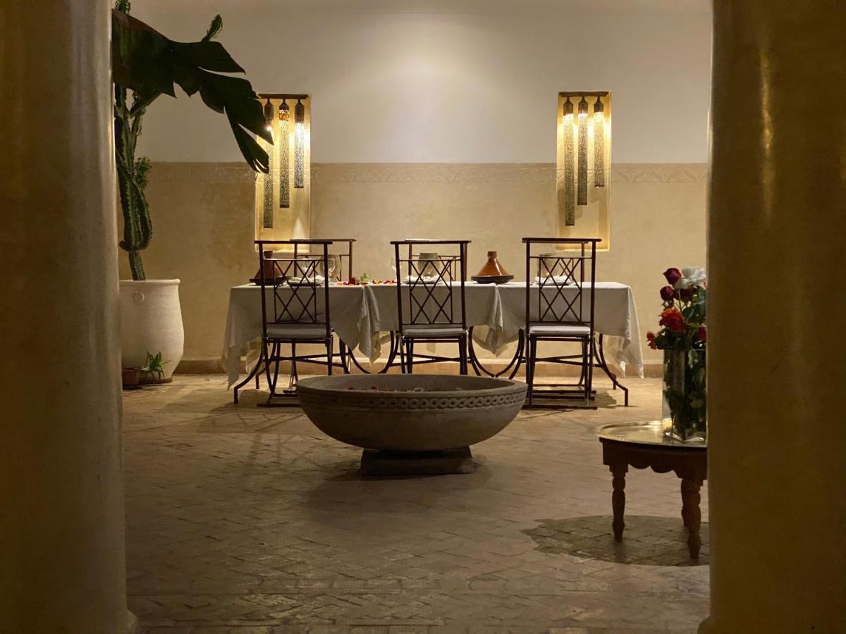 Magnifique Riad dans la médina Marrakesh Exterior foto