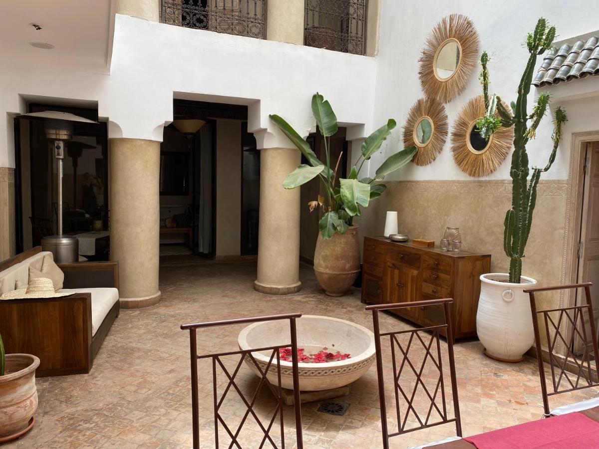 Magnifique Riad dans la médina Marrakesh Exterior foto