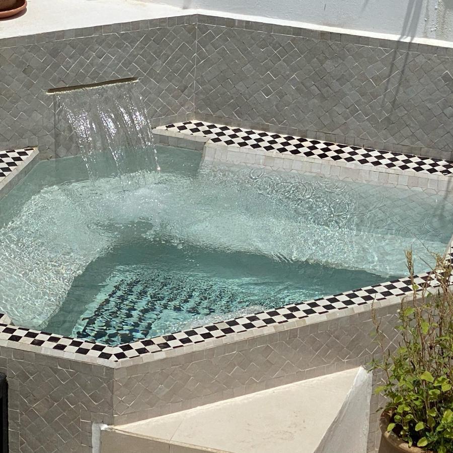 Magnifique Riad dans la médina Marrakesh Exterior foto