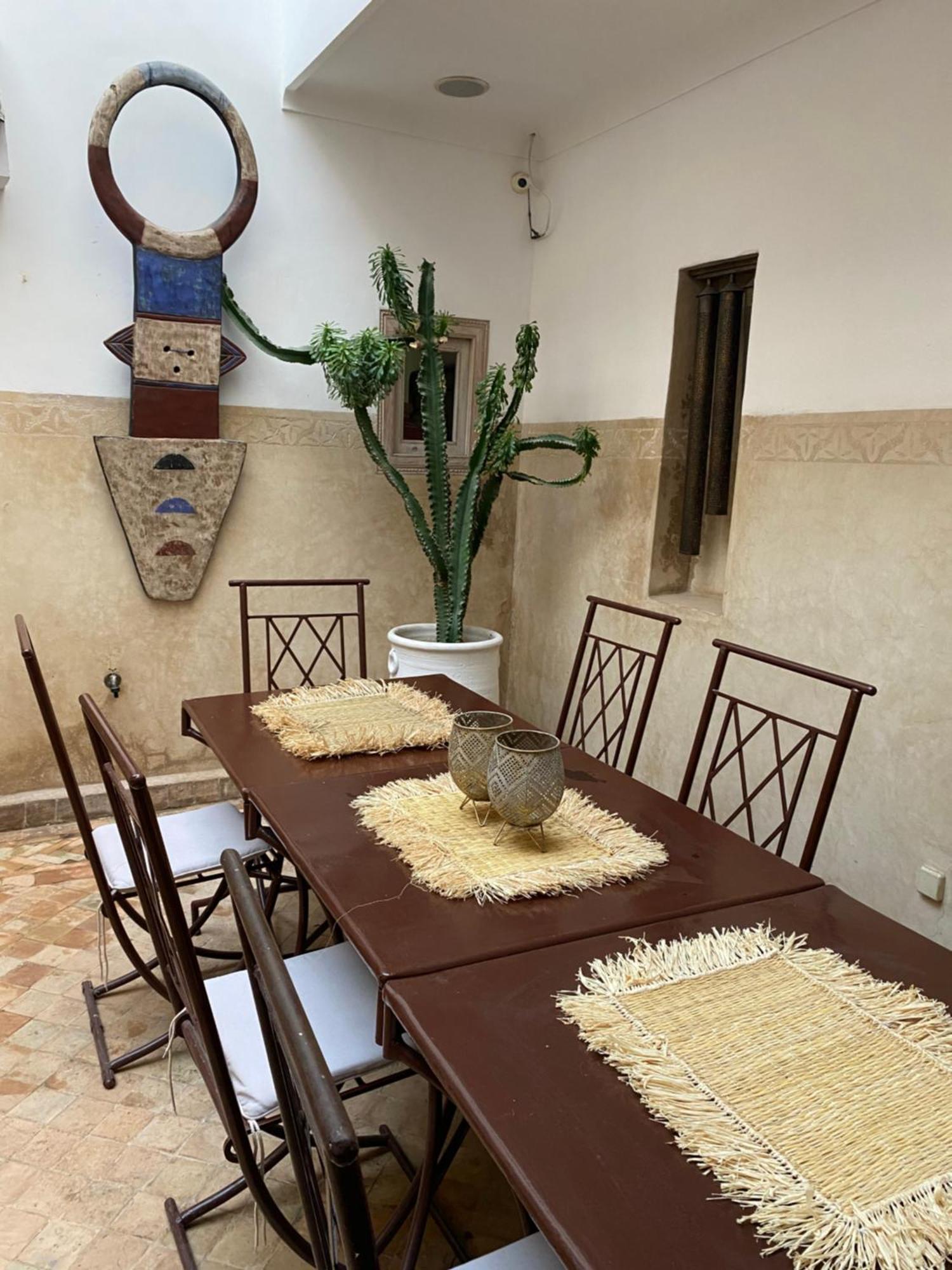 Magnifique Riad dans la médina Marrakesh Exterior foto