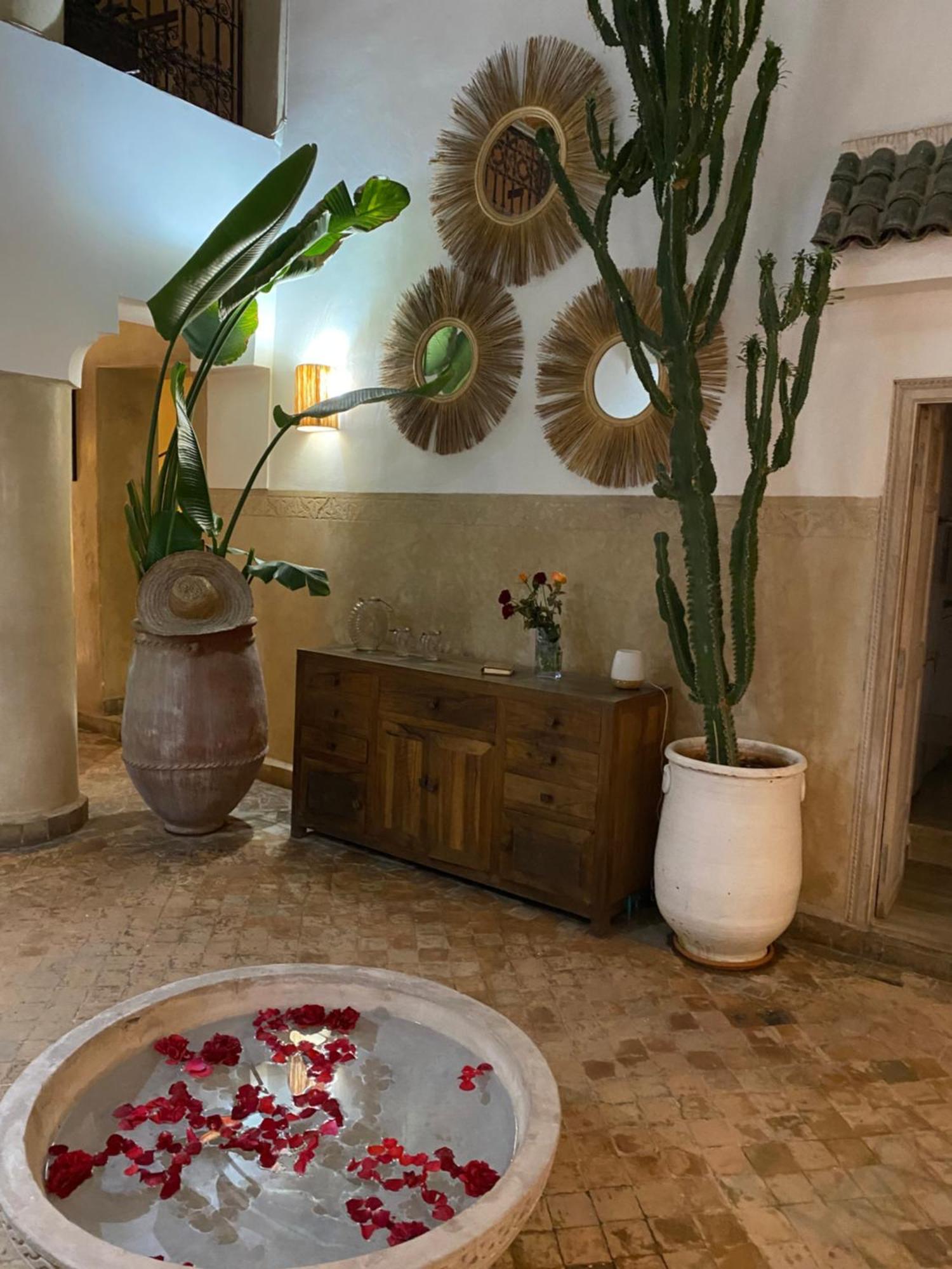 Magnifique Riad dans la médina Marrakesh Exterior foto